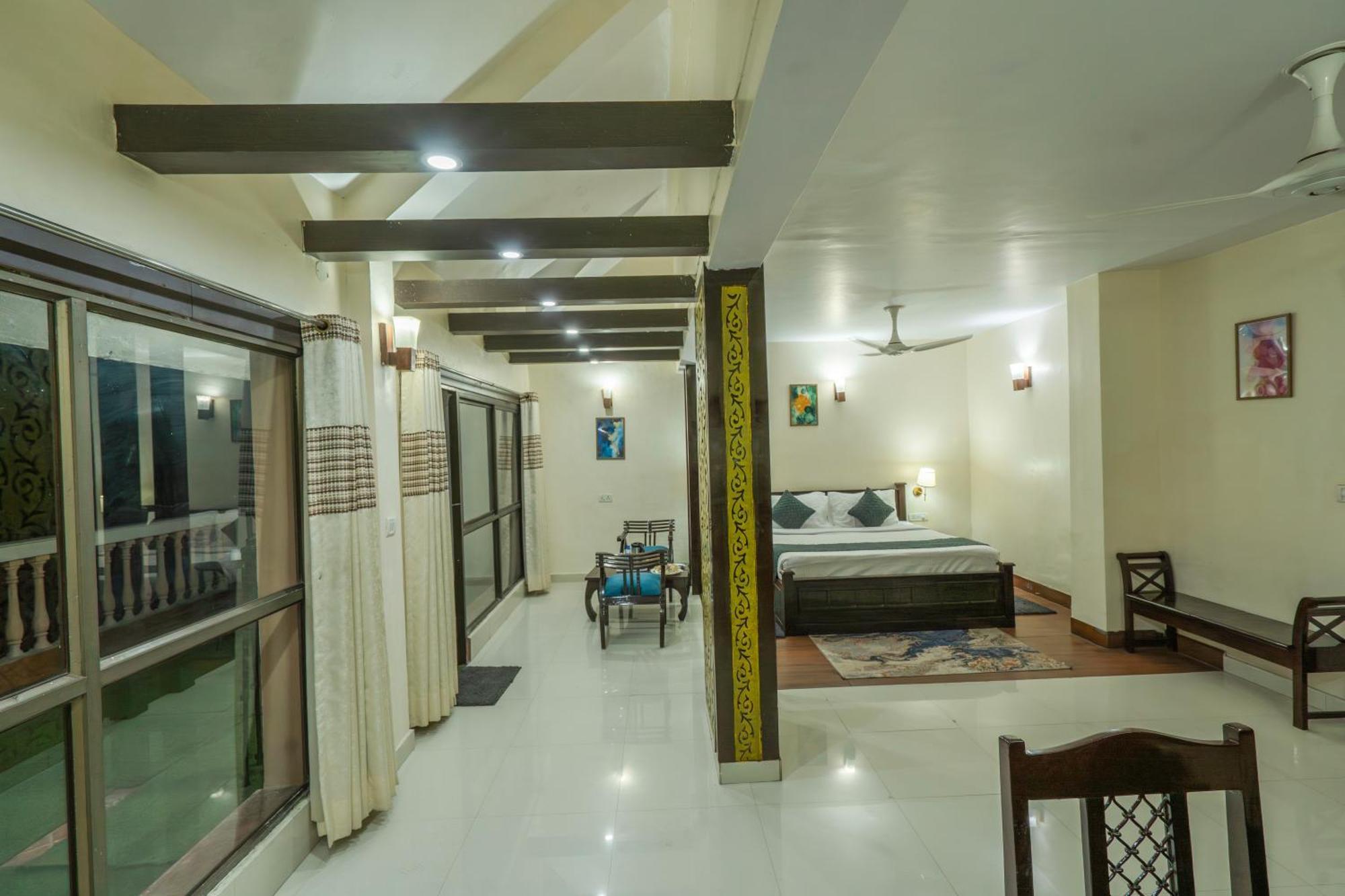 Resort The Dynasty