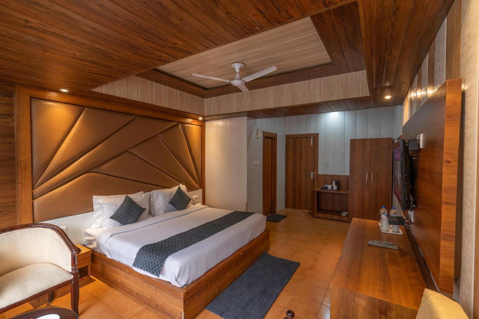 Resort The Dynasty Nainital